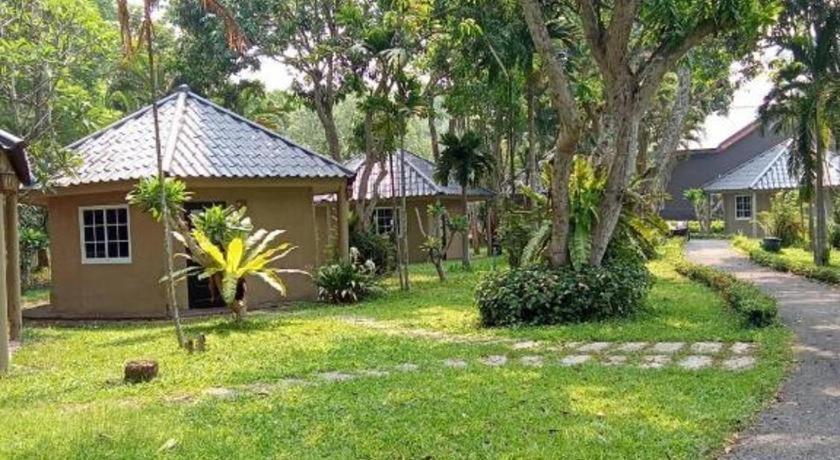 Natural Park Resort De Wang Thong Пхитсанулок Экстерьер фото